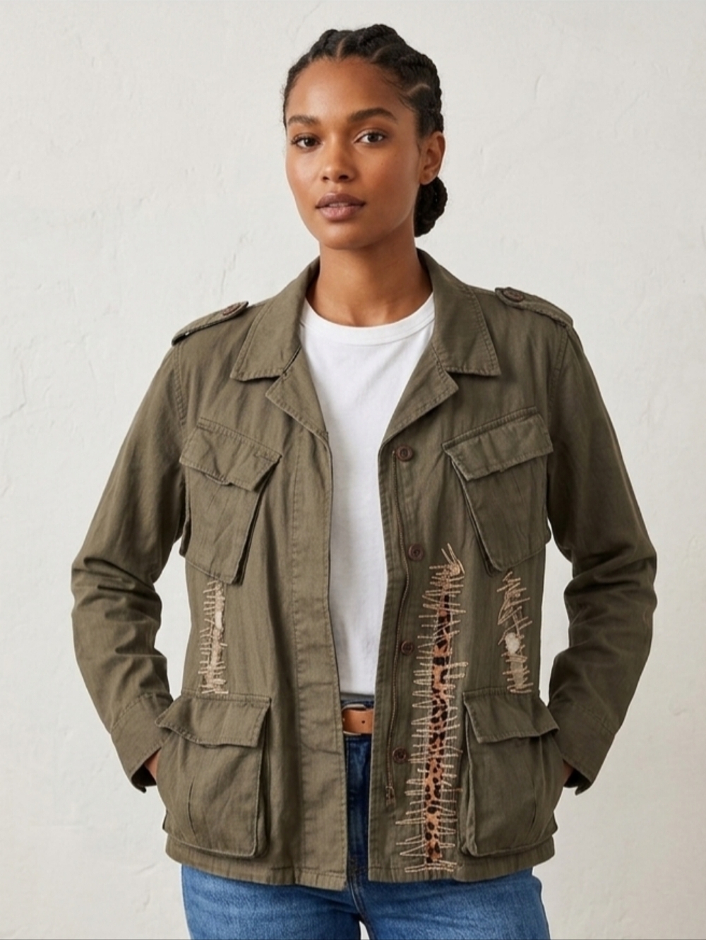 Military-Inspired Size Medium Distressed Cargo Utility Jacket
